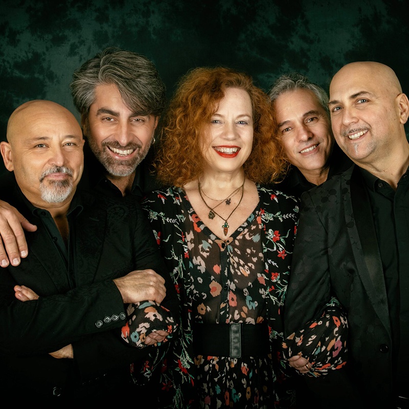 SARAH JANE MORRIS & SOLIS STRING QUARTET<br />“All You Need Is Love”